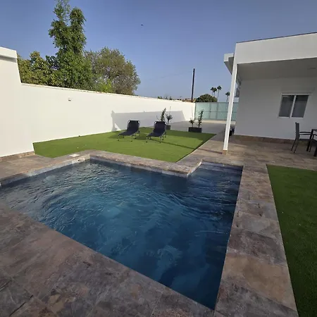 Laruma * コニル・デ・ラ・フロンテラ